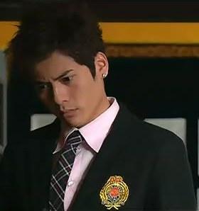 威帅个人资料,才华横溢的年轻才俊，引领时代潮流的领军人物